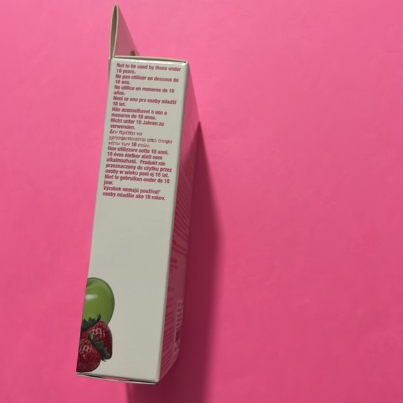 Charms Blow Pop 24 Faux False Nails Glue Included Claire's Exclusive NWT - Picture 4 of 6